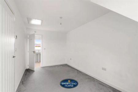 Monticello Way, Banner Brook, Coventry - Photo 2