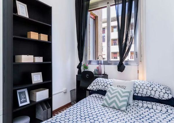 Via Giuseppe Frua, Milan, Lombardy 20146