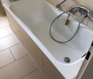 *** Attraktive 3-Zi.-Whg. in Schlossparknähe sucht nette Bewohner! *** - Photo 6