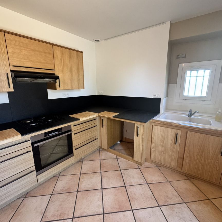 Location Maison 5 pièces 150m² BOURG DE PEAGE 26300 - Photo 1