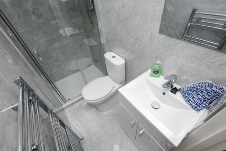 4 bedroom house to rent - Photo 4