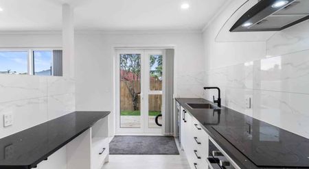 Charming Family Home in the Heart of Point Che... - Photo 4