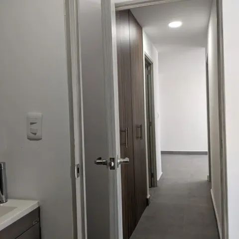 Departamento en Renta, Col Regina, Torre Catehua UANL- Equipado, Seguridad, Estación Metro - Photo 1