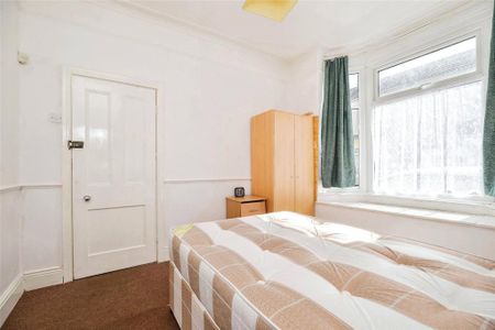 3 bedroom house to rent - Photo 3