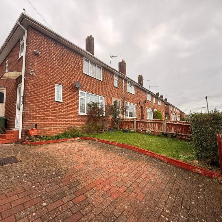 Palm Road, Southampton - Photo 1