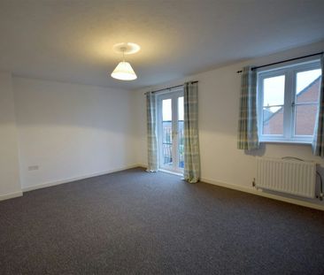 Town house to rent on - Photo 2