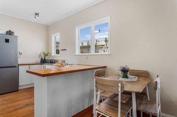 Long-Term Haven in Whakatane - Convenient - Photo 1