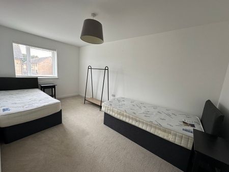 Johns CloseSt, PE3 6GZ, Peterborough - Photo 2