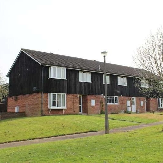 Golden Miller Close, Newmarket, Suffolk, CB8 - Photo 2