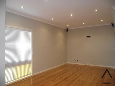 4/19 Albert Street, Bexley NSW 2207 - Villa For Rent | Domain - Photo 2