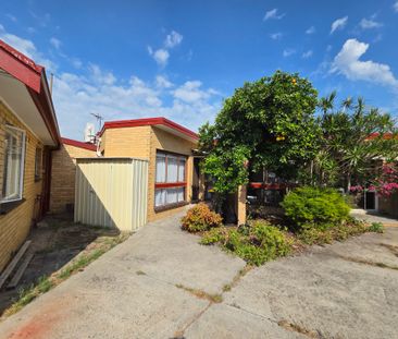 Quiet and Peacefull Two Bedroom Residence - Photo 5