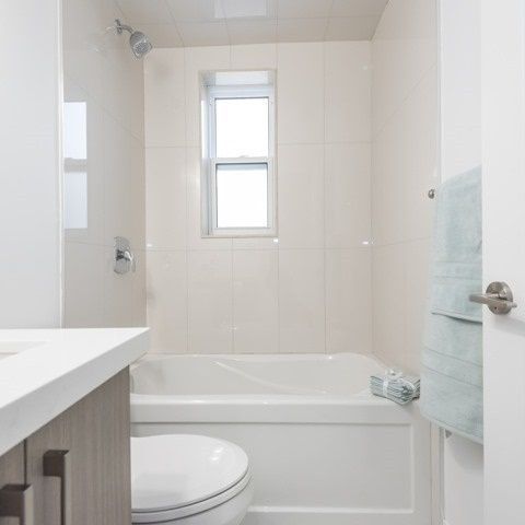 For Lease - 52 College View Avenue Unit# 2, Toronto, Ontario - Photo 1