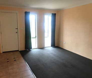 3 Bedroom Family Home - Photo 3