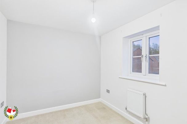 Drydock Way, Hempsted, Gloucester - Photo 1