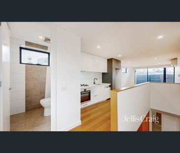 Stylish, Light-Filled Richmond Home in Prime Location - Photo 5