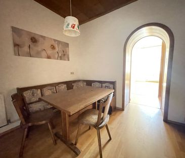 PROVISIONSFREI – Großzügige 2 Zimmer Wohnung mit extra Küche in unm... - Foto 3