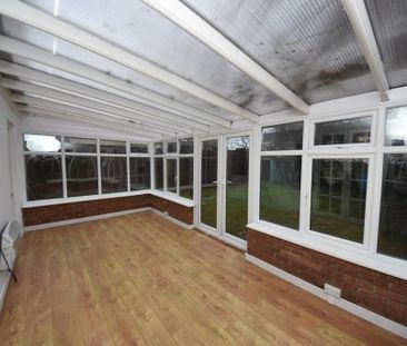 2 bedroom end of terrace house to rent - Photo 1