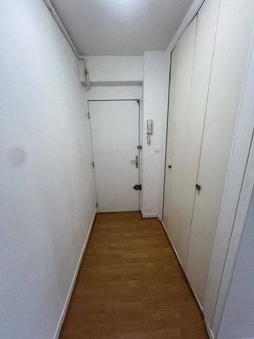 Location Appartement 2 pièces 48m² LILLE 59000 - Photo 5