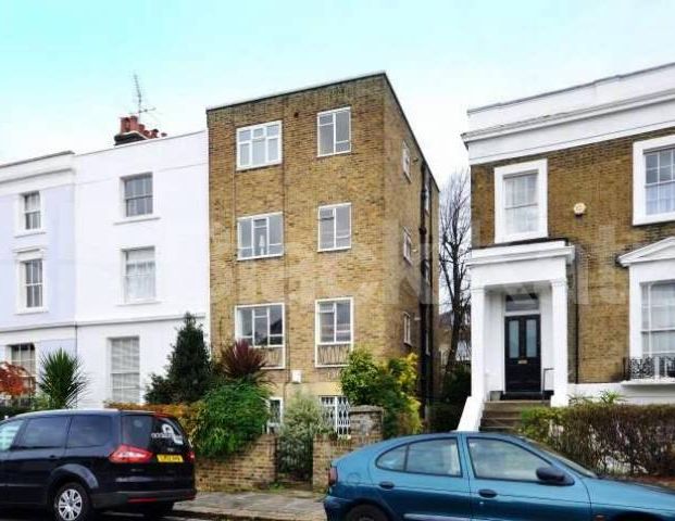 4 Bedroom, 1 bath, 1 reception Flat - Photo 1