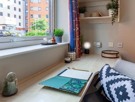 1 bedroom in a flat share to rent - Photo 5