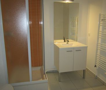 Location Appartement 3 pièces 64m² - Photo 3