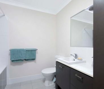 Albany Creek - Photo 2