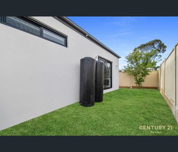11a Burr Close, Bossley Park, NSW 2176 - Photo 5