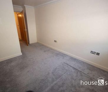 Queens Park Avenue, BH8 - Photo 6