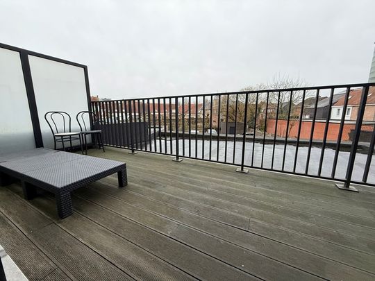 TE HUUR: Ruim duplex-appartement met terras in Tielt. - Foto 1