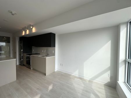 For Lease - 8 TIPPETT Road Unit# 508, Toronto, Ontario - Photo 5
