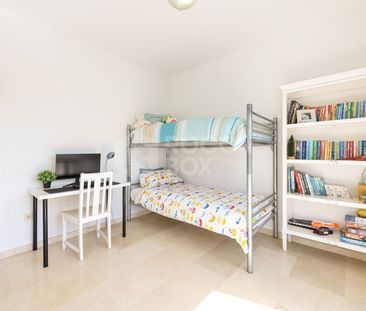 Elegant Semi-Detached House for Rent in Estepona's Prestigious Bel Air - Photo 5