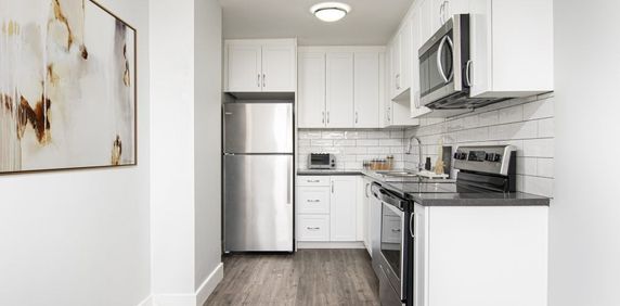 Pharmacy Apartments - Photo 2