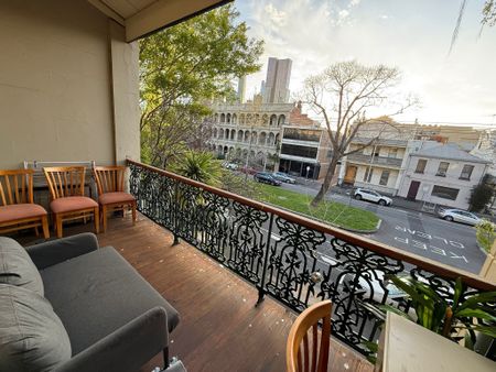 Carlton - Photo 5
