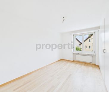 Generous and bright 5.5-room family apartment in Schwarzenburg - Photo 4