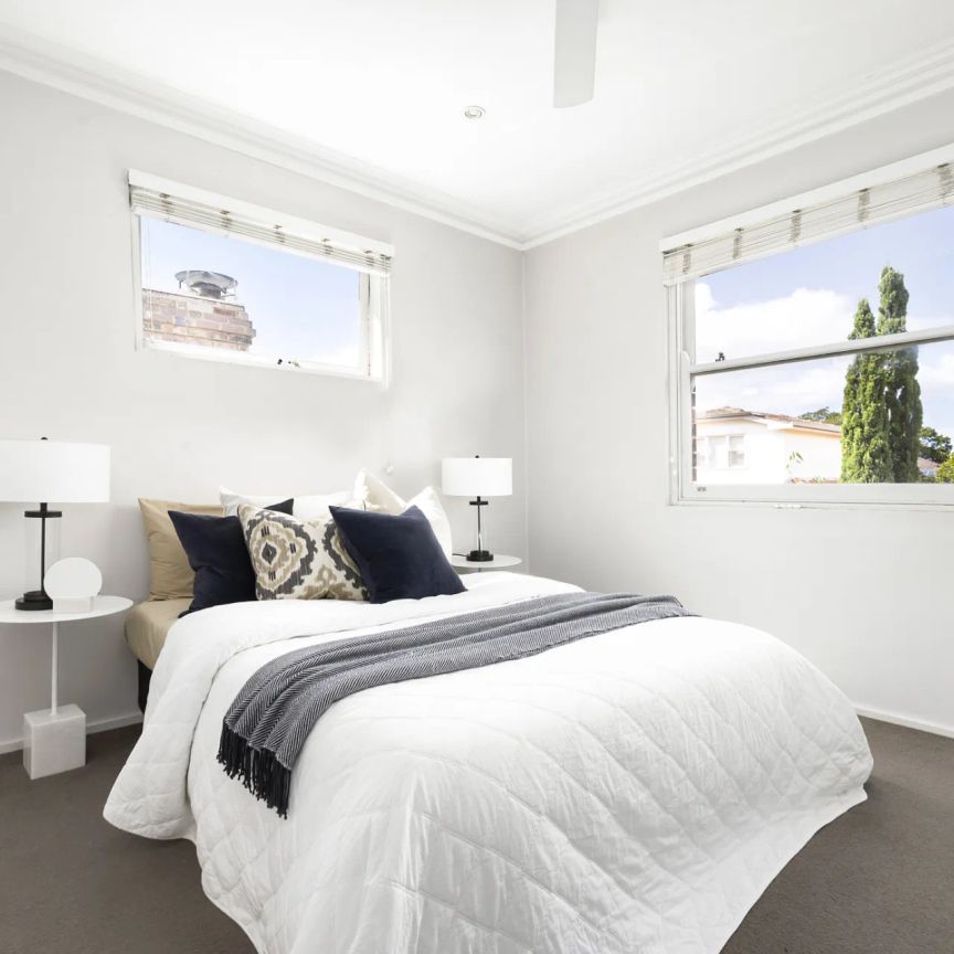 An Art Deco Sanctuary In A Leafy Residential Pocket - Photo 1