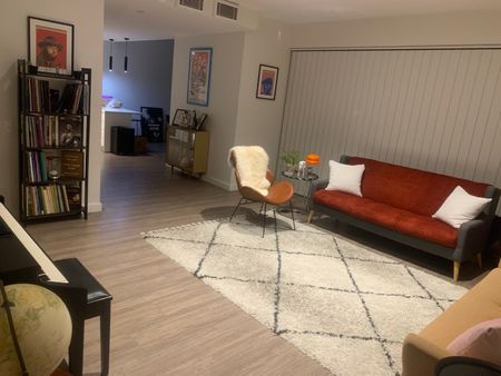 Marrickville - Photo 2