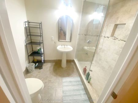 347 Fern Avenue #Bsmt Room - Photo 4