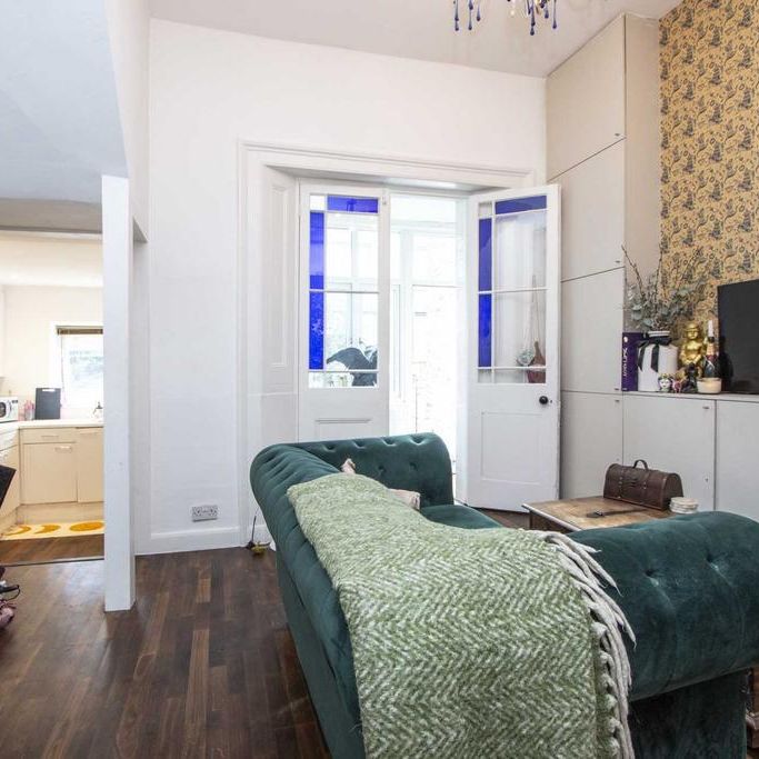 1 bedroom flat to rent - Photo 1