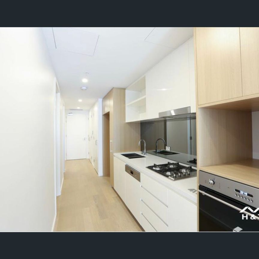 Stunning One-Bedroom + Study Property in Zetland! - Photo 1