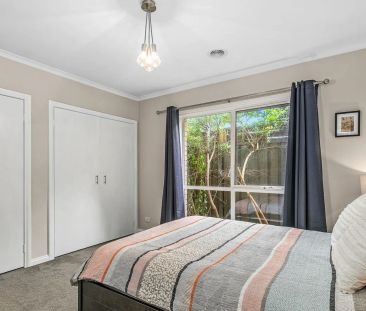 Modern low maintenance living in a prime location. - Photo 3