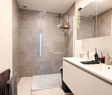 Appartement te huur in Rumbeke voor € 700 met 1 slaapkamer - Photo 1