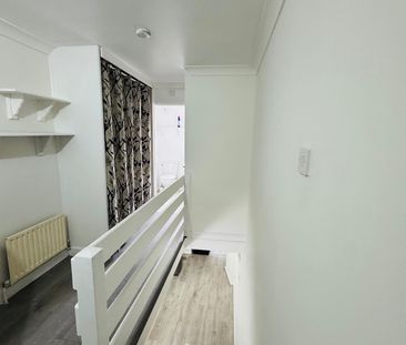 1 Bed Terraced House, Canning Road, HA3 - Photo 2