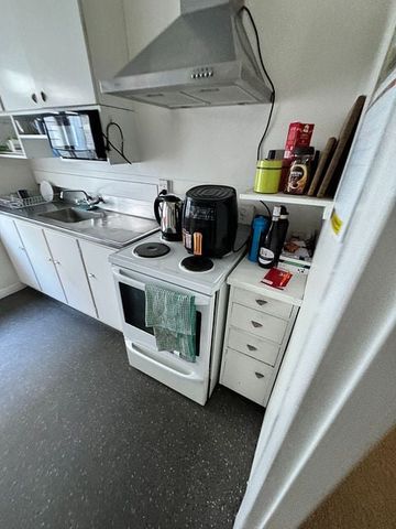 Charming 2-bedroom house in Miramar, Wellington - Photo 3