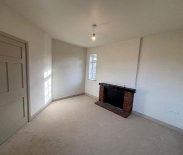 3 bedroom detached house to rent - Photo 2