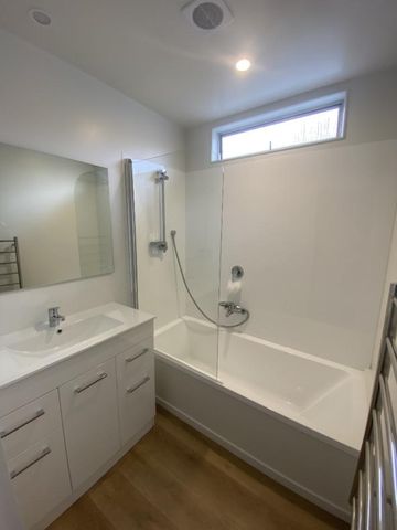 Sunny In Stoke - Photo 5