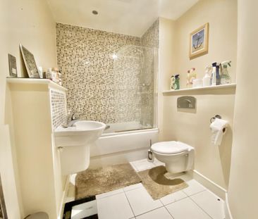 2 bedroom maisonette to rent - Photo 3