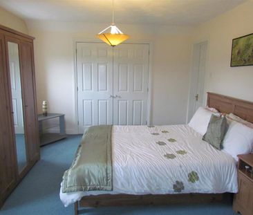 5 bedroom detached house to rent - Photo 3