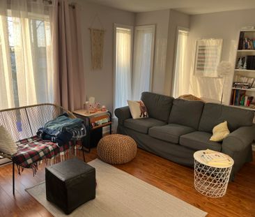 Au centre-ville, un 4 ½ ensoleillé / Bright apartment – Centretown ... - Photo 4