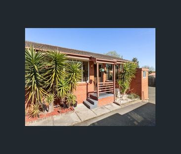 Perfectly Situated Low Maintenance Living - Photo 5