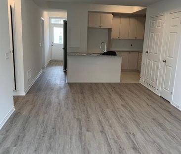 For Lease - 4350 EBENEZER Road Unit# 53, Brampton, Ontario - Photo 2